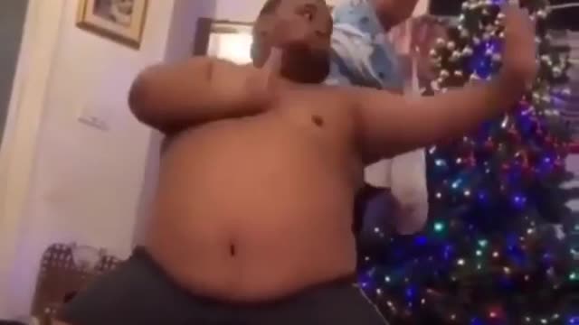 Fat man skillfully dancing to baby shark 🤣😂😂