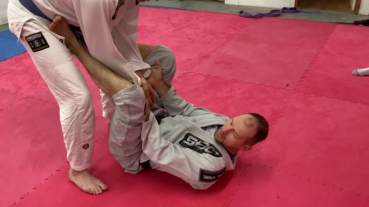 The open shoulder vs knee pins v2