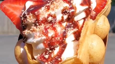 13_Strawberry Chocolate Bubble Waffle.. 😍🍓