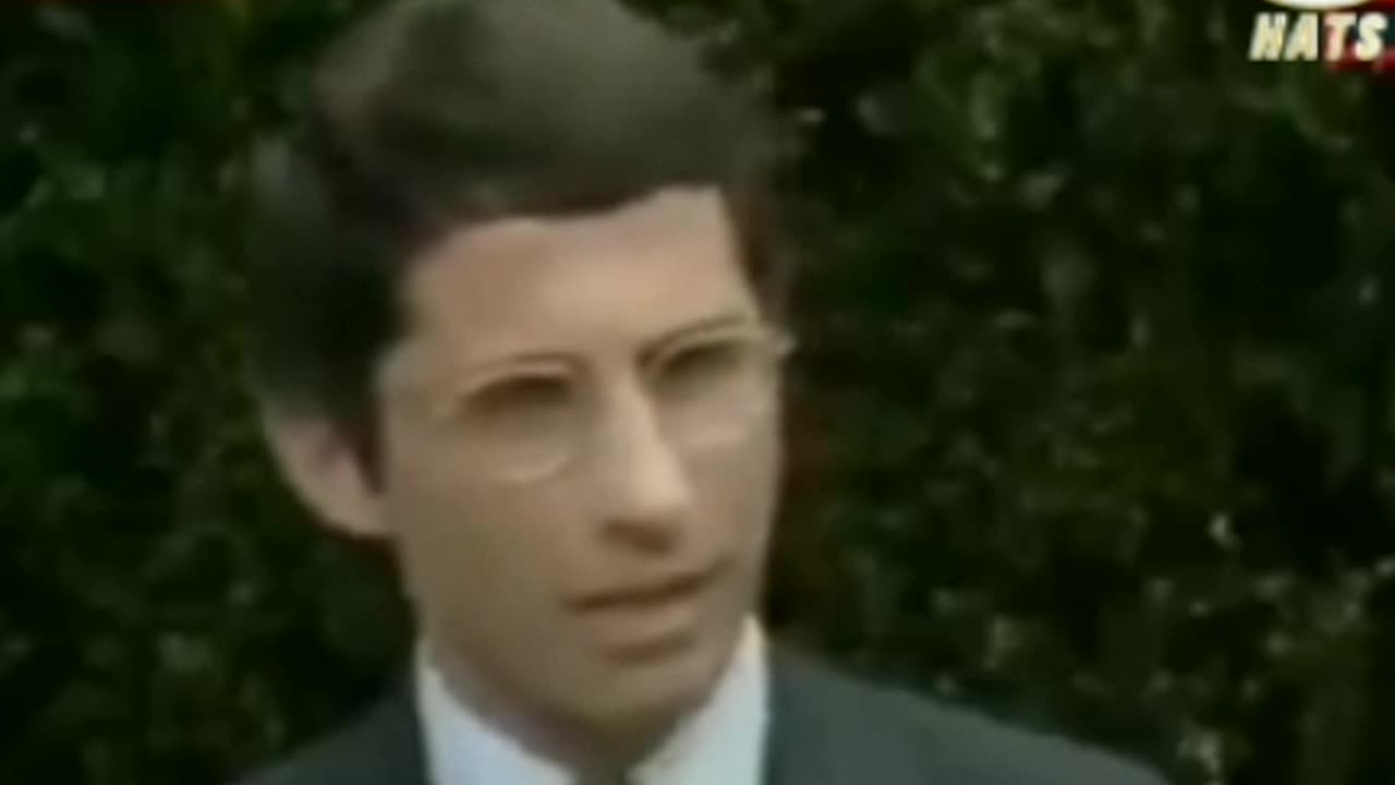 צפו איך פאוצי משקר בקשר לאיידס וטוען שאפשר להדבק מהמחלה גם ללא מגע