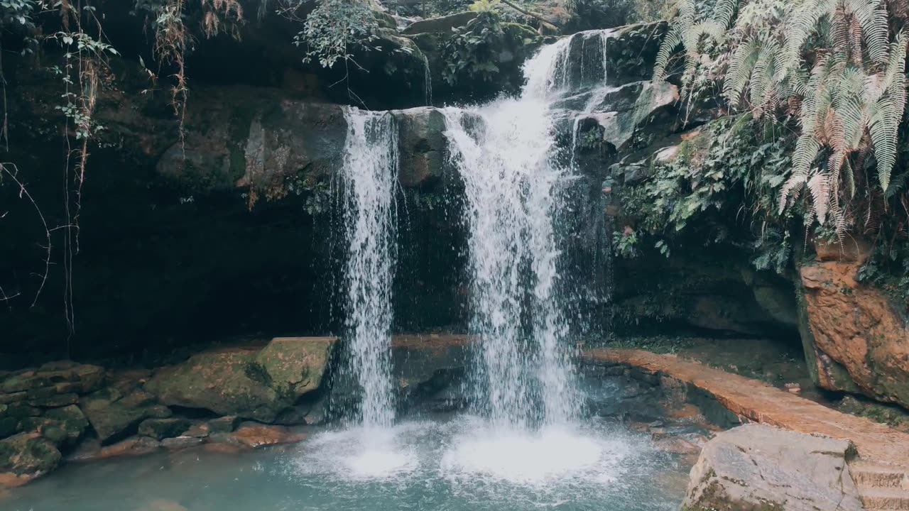 Beautiful 😍 Shillong Meghalaya waterfalls(Northeast india)