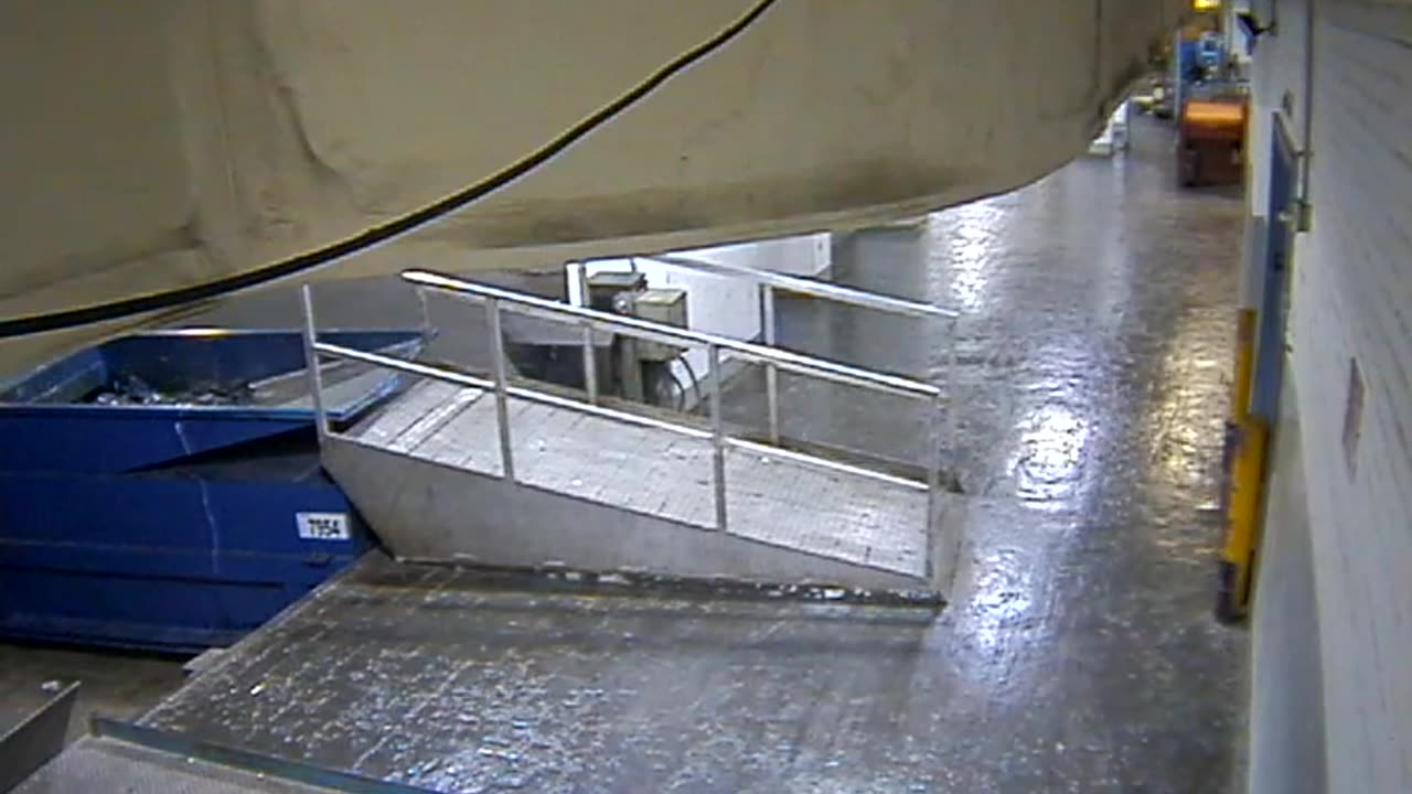 3803FHOBBALoadingDock_2021-01-05_17h40min01s080ms.mp4