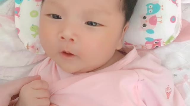oh my god baby is so cute