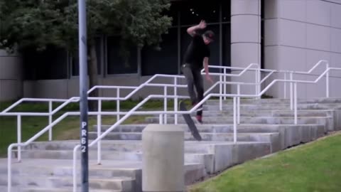 SKATEBOARDING FAILS AND SLAMS