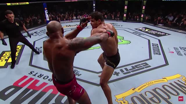 Paulo Costa vs Yoel Romero - Slow Motion HD