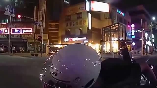 Terrifying Dash Cam Footage - Biker crashes into car