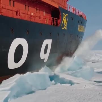 Nave congelata #oceano #nave #antartide #esplora