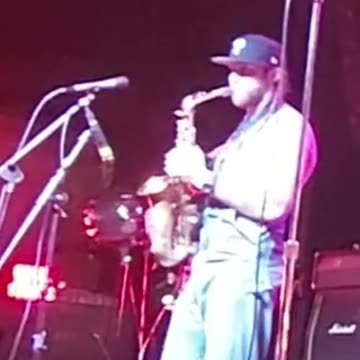 Eddie Meyer - LIVE @ Bowie's (Short 6)