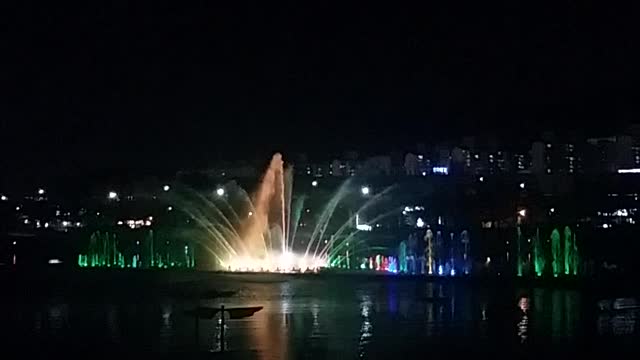 Night fountain Luminous show