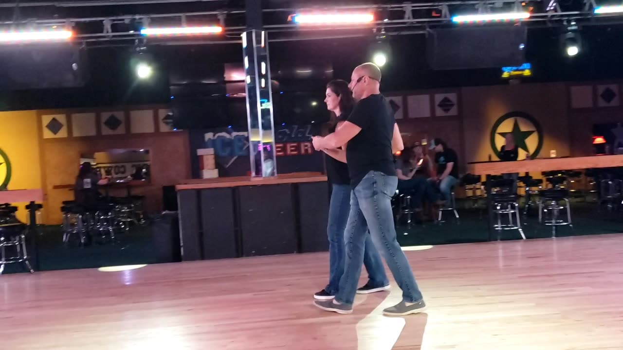Progressive Double Two Step @ Electric Cowboy with Wes Neese 20231215 203129