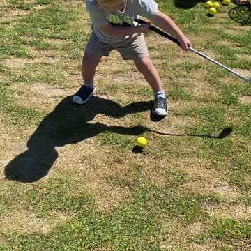 2 year old masters the technique of golf