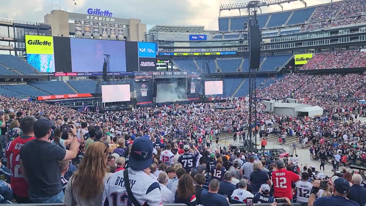 Jay-Z Public Service Announcement live at Gillette Stadium.