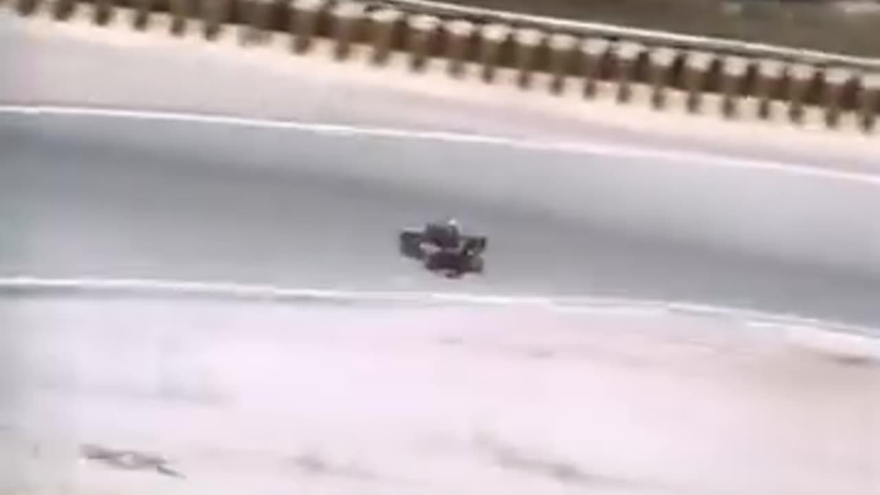 Why you don't mess with SuperBIkes !!