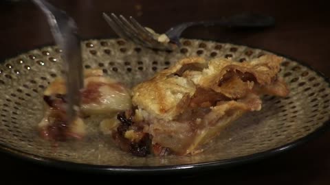 BOURBON APPLE PIE