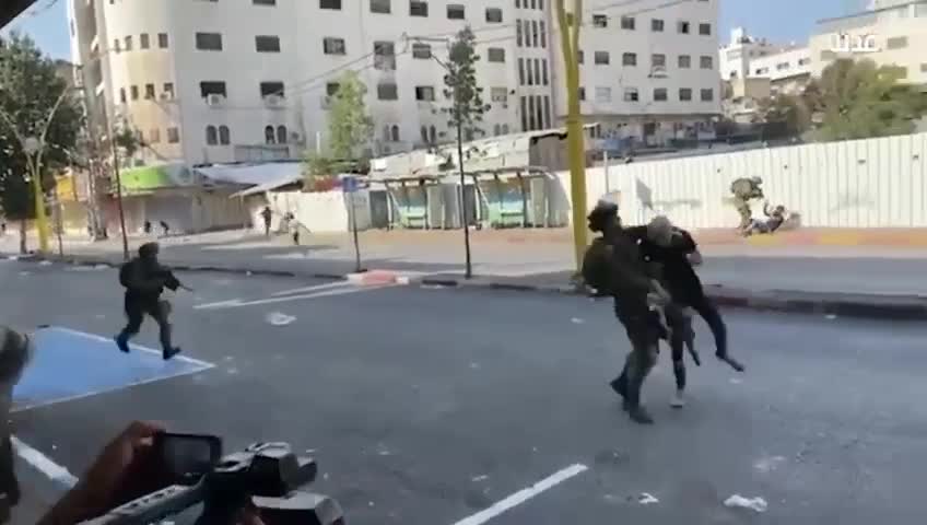 מחבל משליך אבנים נתפס ע"י כוחות הביטחון