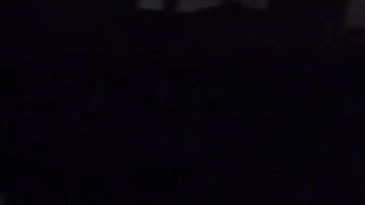 There is reportedly a widespread power outage in Paris right now…