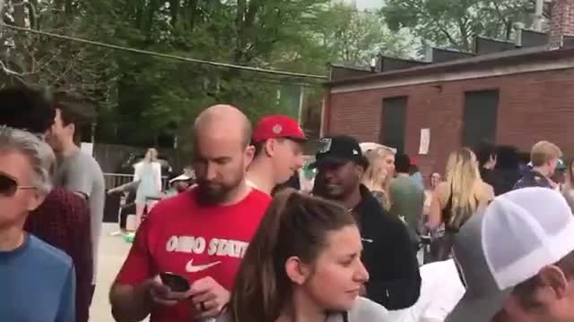 A block part in full speed under coronalaws with no masks