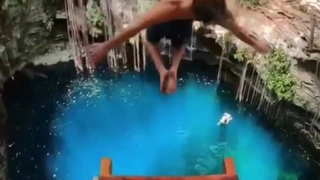 Splashing into a cenote in Mexico 💦