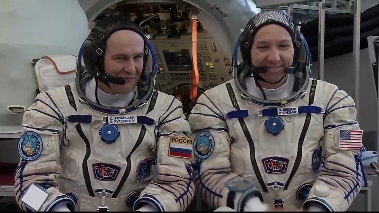 Crew Undergoes Final Training Outside Moscow