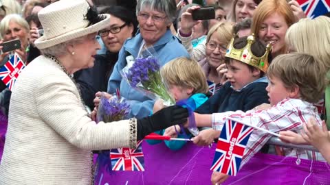 Memories of visits to Leeds by HM Queen Elizabeth II