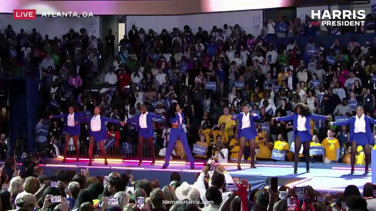 Megan Thee Stallion Raps, Dances At Kamala Harrris Rally