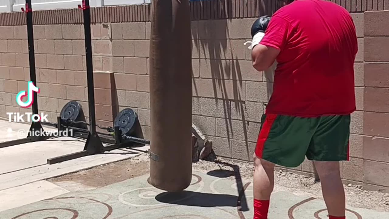 150 Pound banana bag Workout part 14. more muay thai drill work