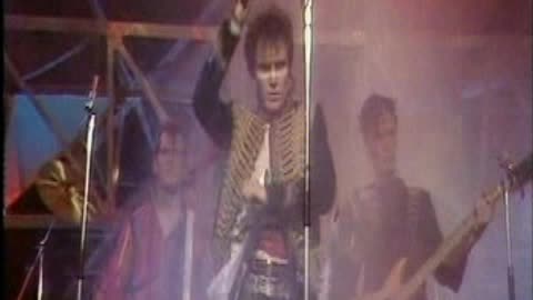 Adam & The Ants - Dog Eat Dog = TOTP 1980