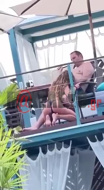 makeleio.gr - Πίπ@ς σε κοινή θέα για τους Ρώσους ολιγάρχες