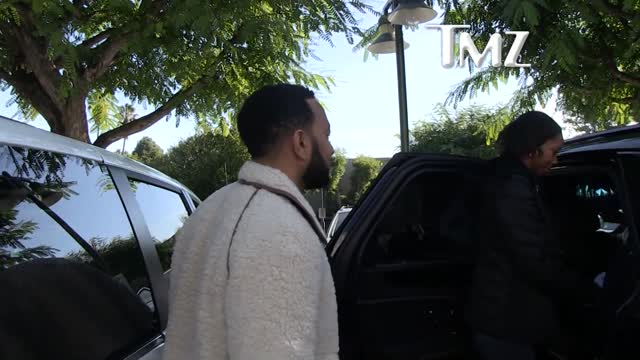 Chrissy Teigen and John Legend Say They're Teaming Up To Cook Thanksgiving Meal TMZ
