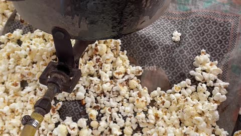 How Popcorns are Fried