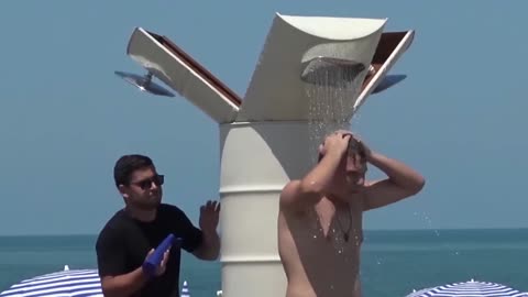 SHAMPOO PRANK - 😂AWESOME REACTIONS😂