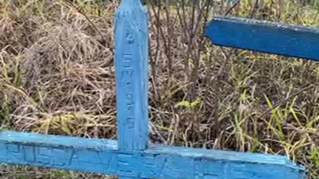 La cimitirul din Hirova