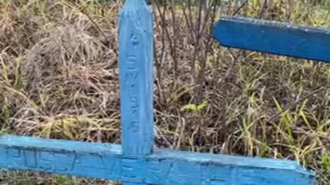 La cimitirul din Hirova