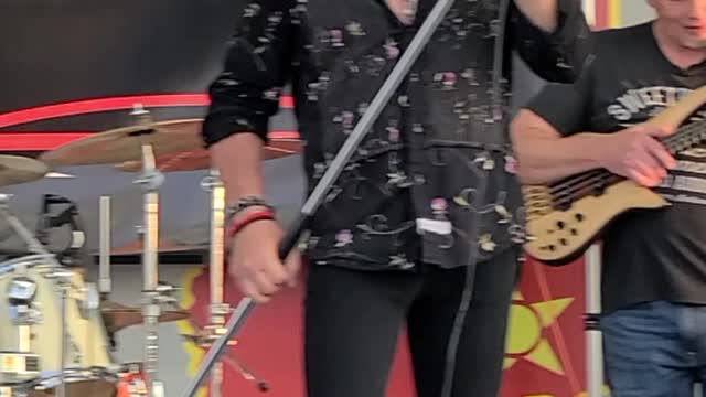 Motor Eyes "Let It Go"