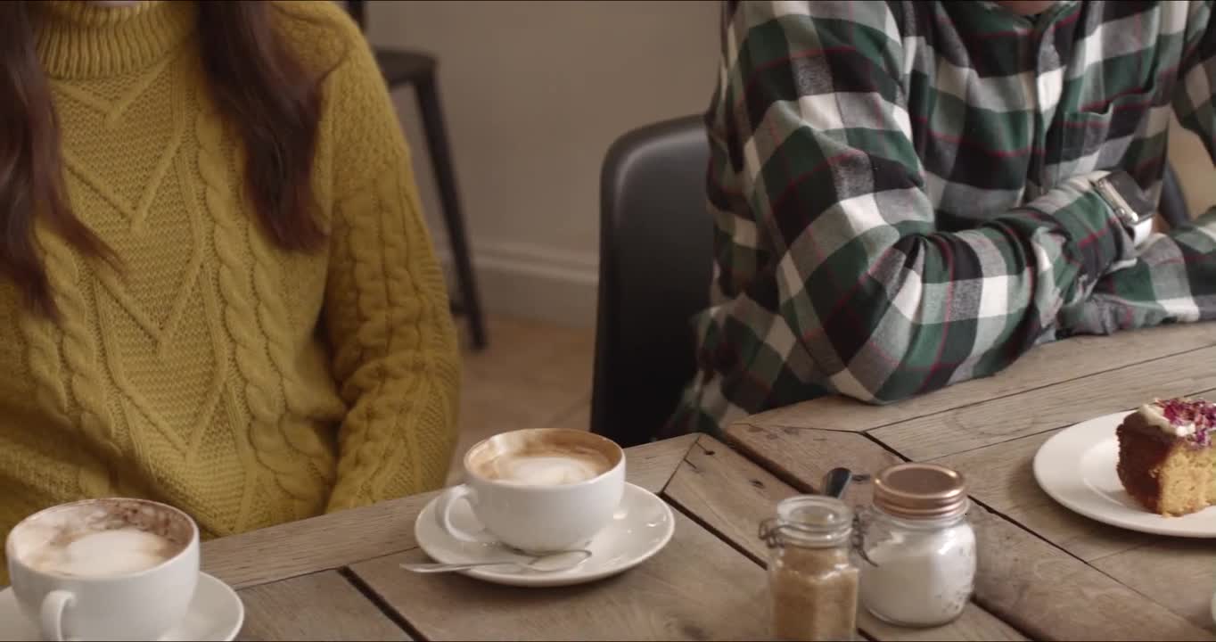 Panning Across Cafe Table