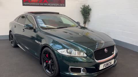 JAGUAR XJR 5.5 SUPERCHARGED, BRITISH RACING GREEN, RED LEATHER