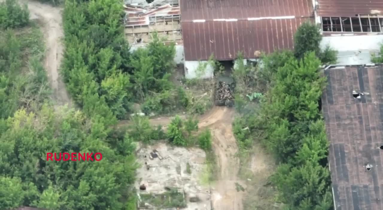 The destruction of the BMP-1 together with the Nazi landing in the area of Avdiivka.