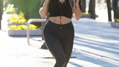 Neringa kriziute / Artist, Instagram Star, Wiki, Career, Net Worth, Family, Relationship, Age ...