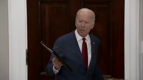 Biden Gets OBLITERATED As Reporters Trash Him Over The Border