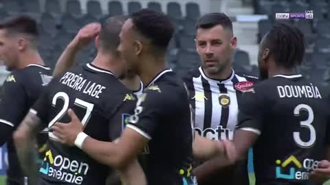 French-Ligue-1-ANGERS-vs-BURDEOS