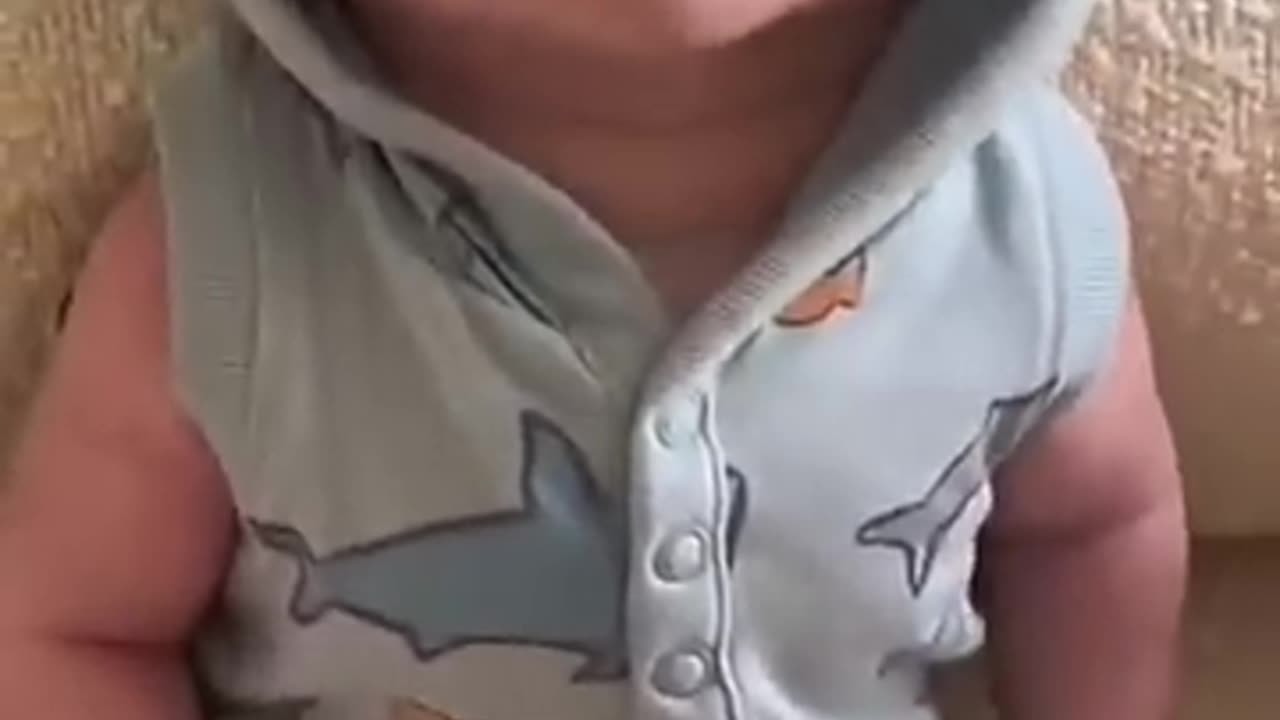 CUTE BABY SNEEZE AND LAUGH AT SAME TIME