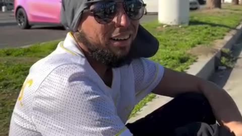 Millionaire blessed homeless with $50,000 and his story was amazing