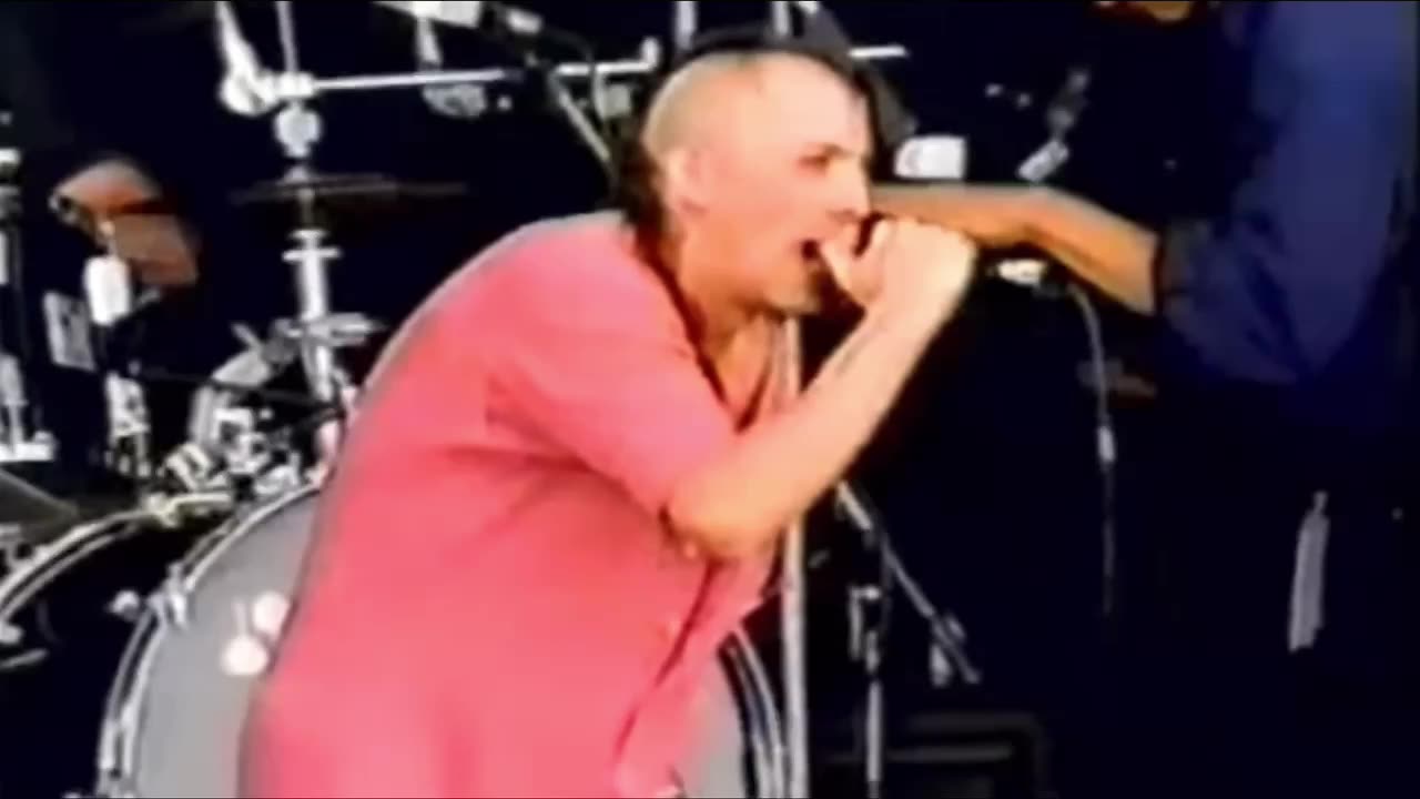 Tool - Sober (Live in 1993 at Reading Festival)