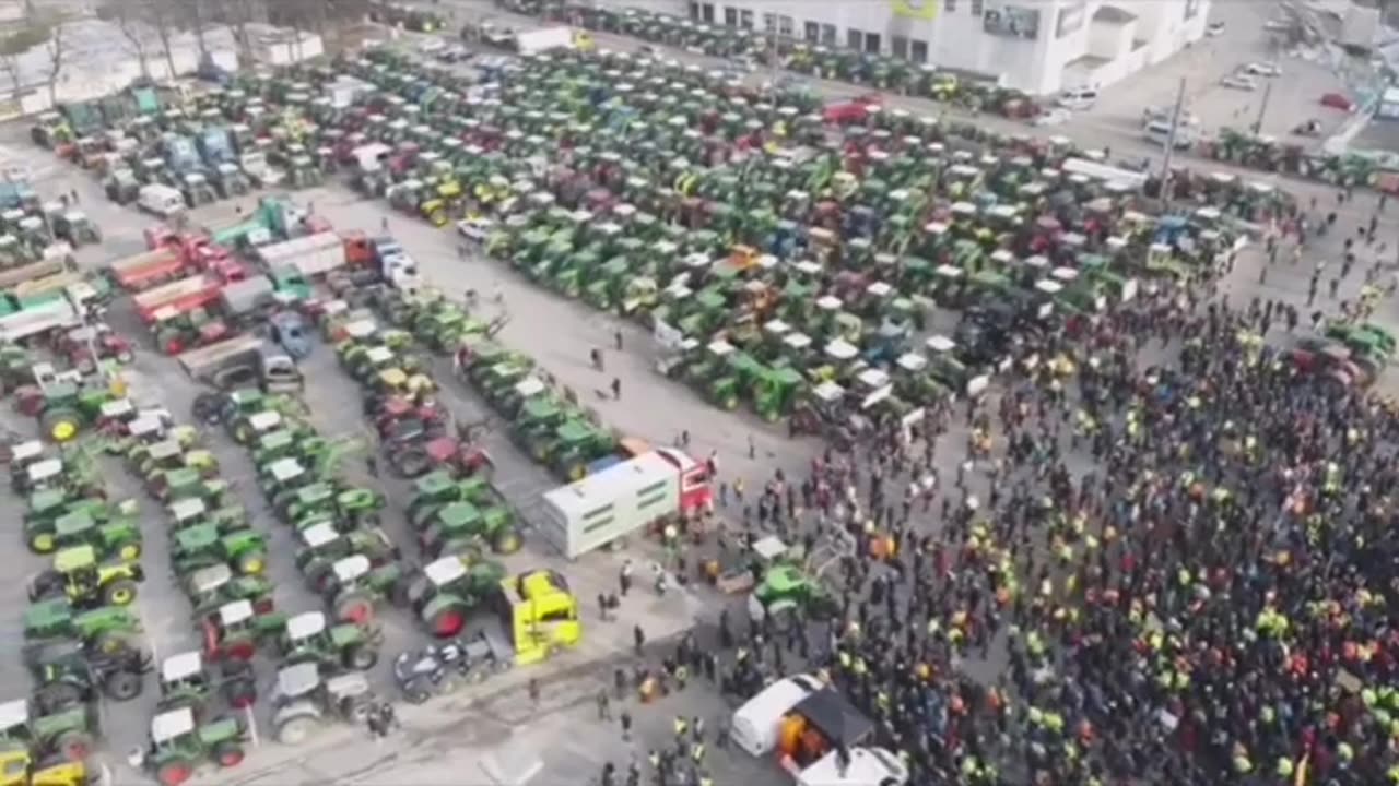 Один из центров забастовки аграриев в немецком городе Аугсбург.