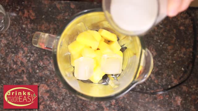 How To : Make The Best Non-Alcoholic Pina Colada
