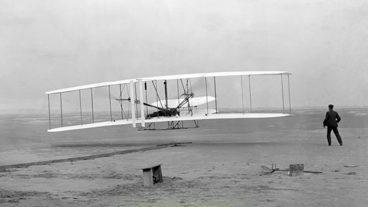 The Wright Brothers' First Flight & Child Labor: Iconic Photos of Change