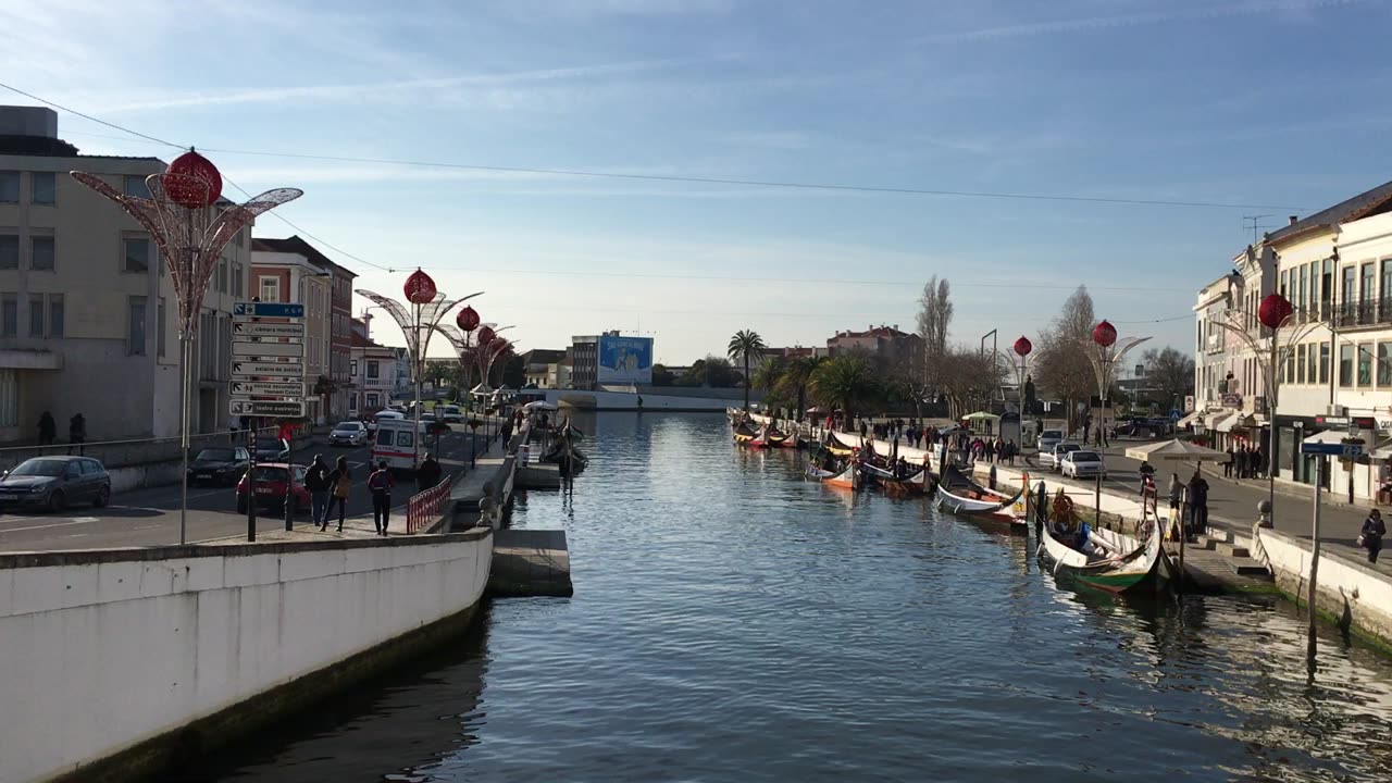 Exploring Aveiro (Beira Litoral, Portugal) short