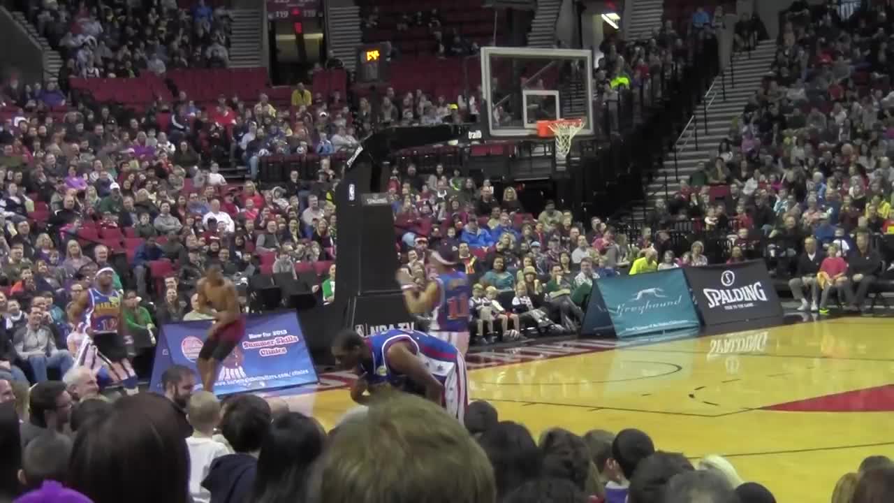 Harlem GlobeTrotters vs Select 2015