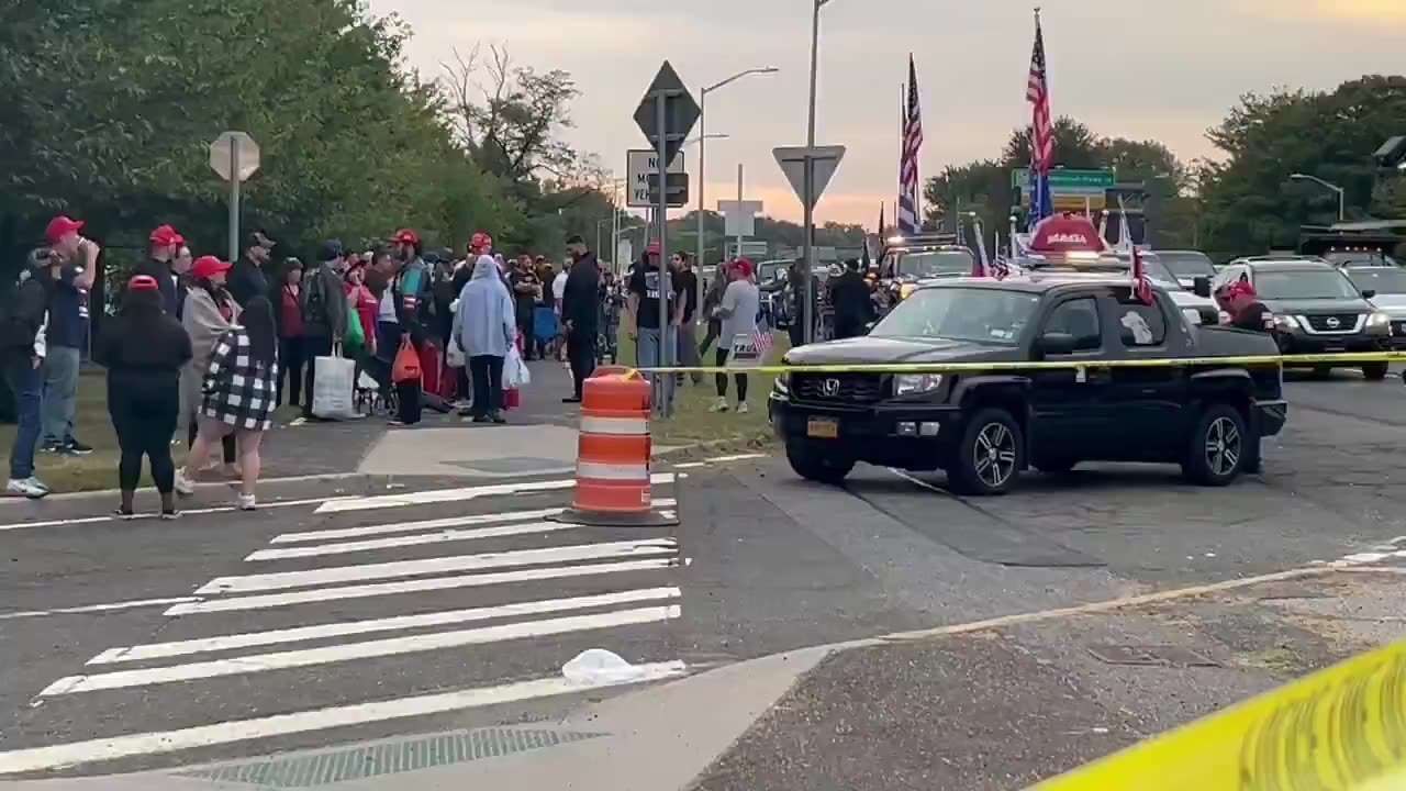 A polícia encontrou explosivos em um carro estacionado perto do comício de Trump na cidade de Nova York.