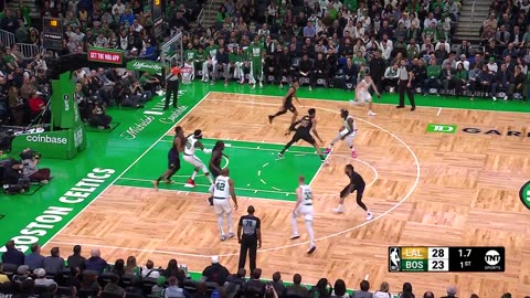 NBA - Jrue Holiday dances and hits the middy to beat the 1Q Buzzer!